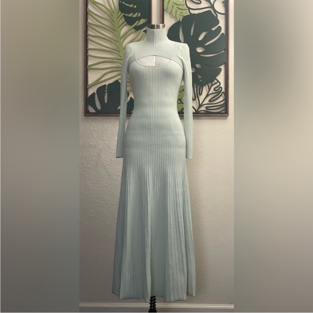 NWOT Light Mint knit midi dress Size Small - Picture 2 of 8